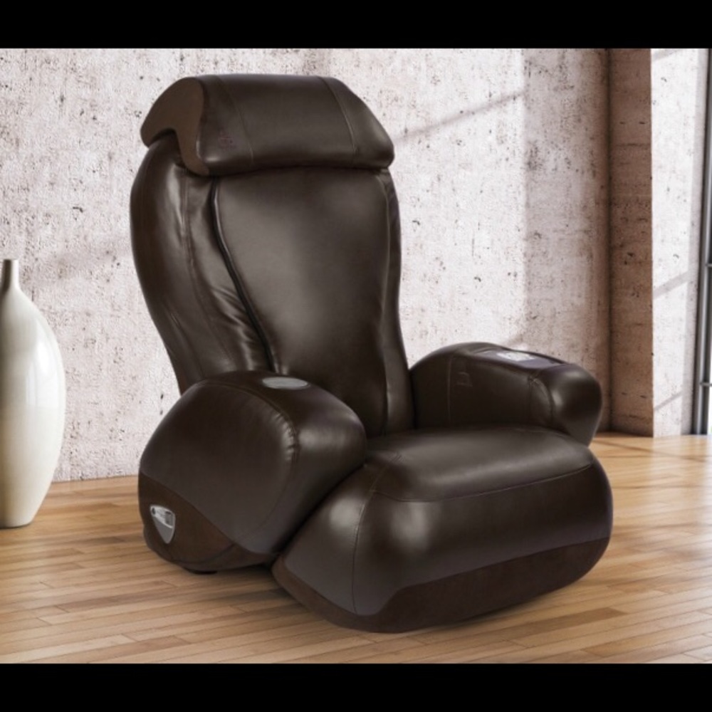 iJoy Blk Reclinable Massage Chair wRemote Control